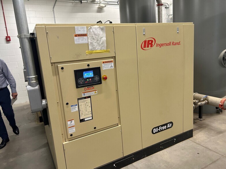 More Photos Of 260 Midway Dr, Union Manufacturing For Lease