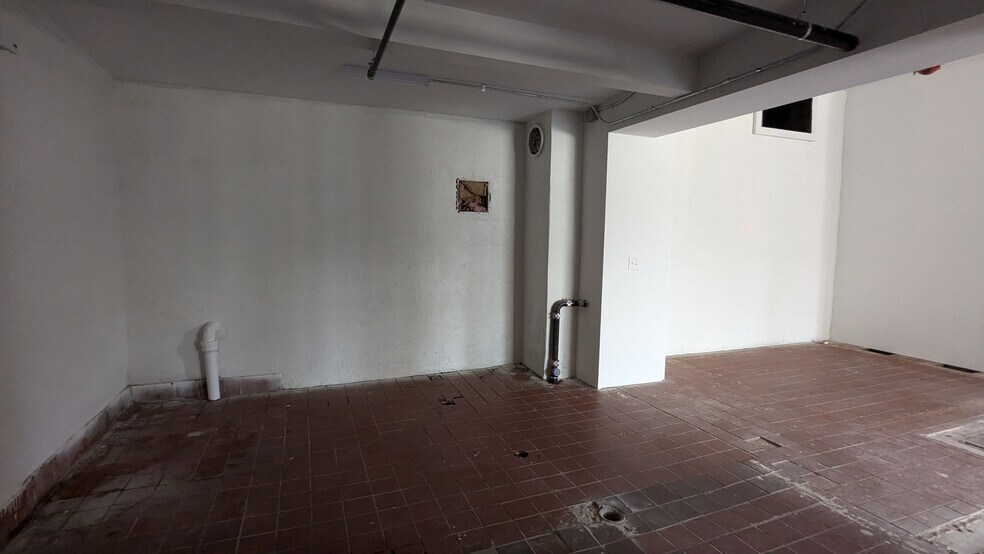 More Photos Of 47, 53-55 Congress Street, Troy General Retail For Sale