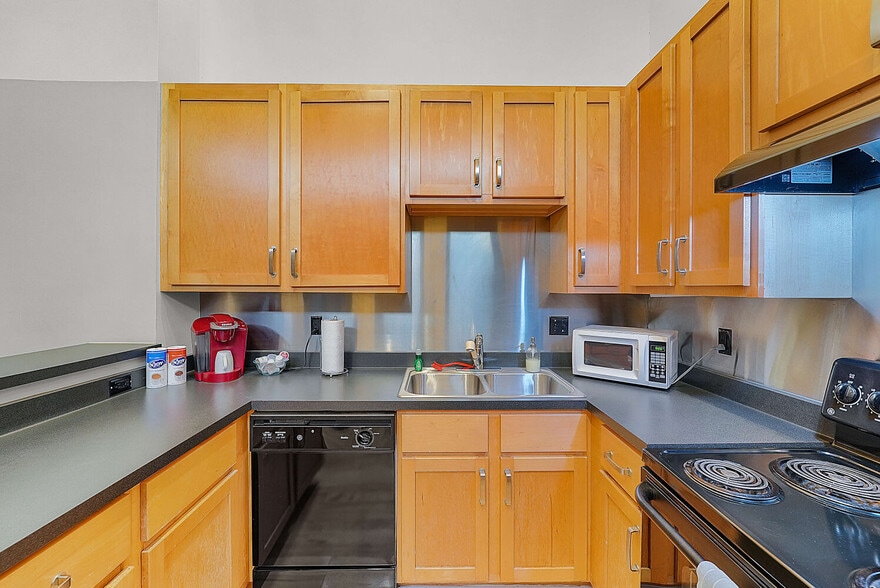 More Photos Of , Saint Louis Multifamily For Sale