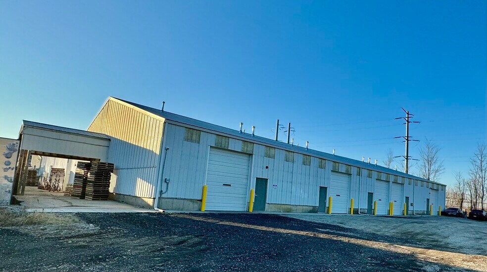More Photos Of 43 Oak St, Bristol Warehouse For Lease