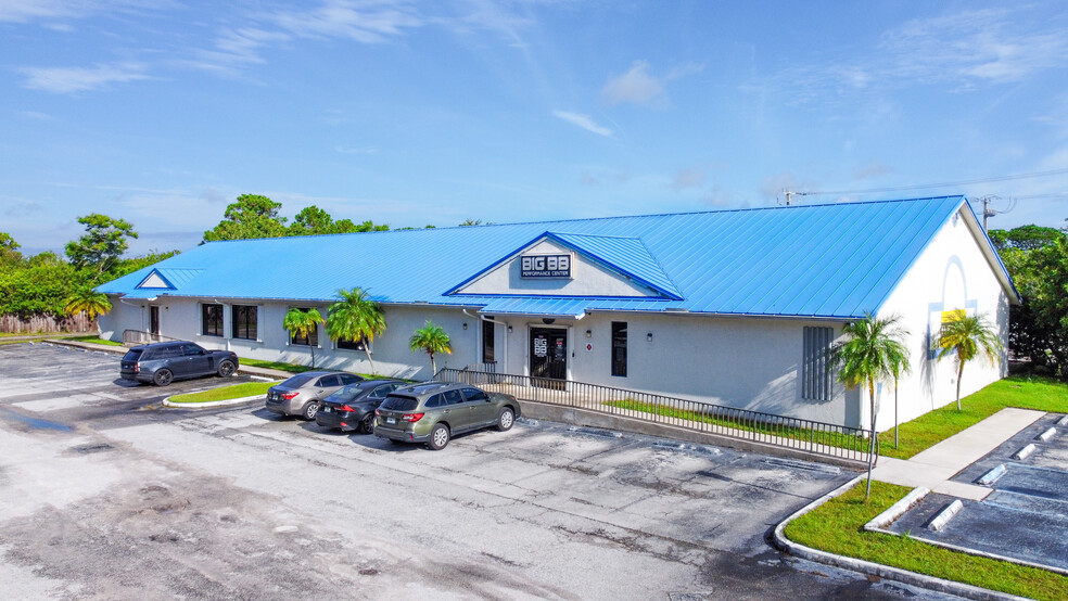 Primary Photo Of 1500 S Lennard Rd, Port Saint Lucie Health Club For Sale