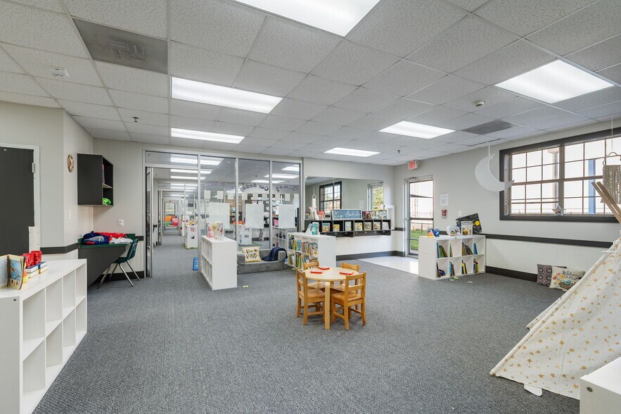 More Photos Of 10002 Camino Bandera, San Antonio Daycare Center For Sale