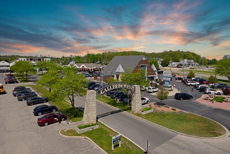 More Photos Of 18900 W Bluemound Rd, Brookfield General Retail For Sale