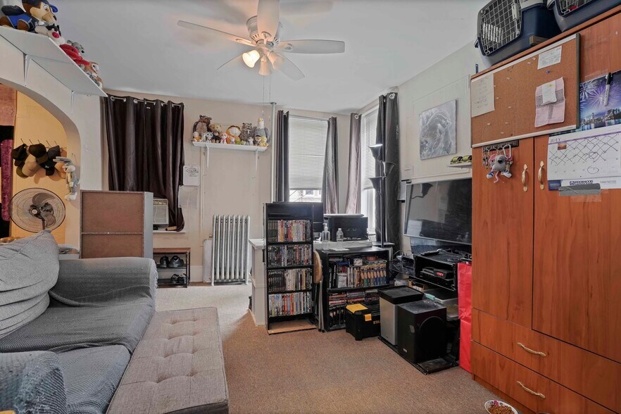 More Photos Of 6046 Putnam Ave, Ridgewood Apartments For Sale