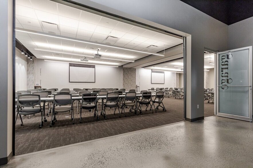 More Photos Of 3535 Peachtree Rd NE, Atlanta Coworking Space