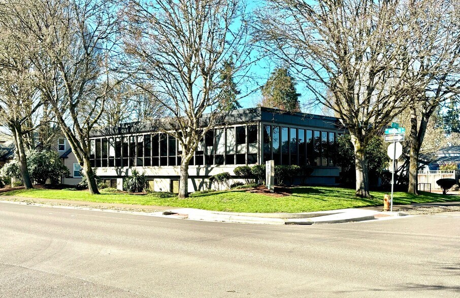 Primary Photo Of 310 NW 7th St, Corvallis Office For Lease