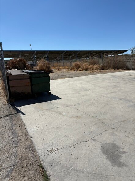 More Photos Of 142 E Avenue I, Lancaster Auto Repair For Lease