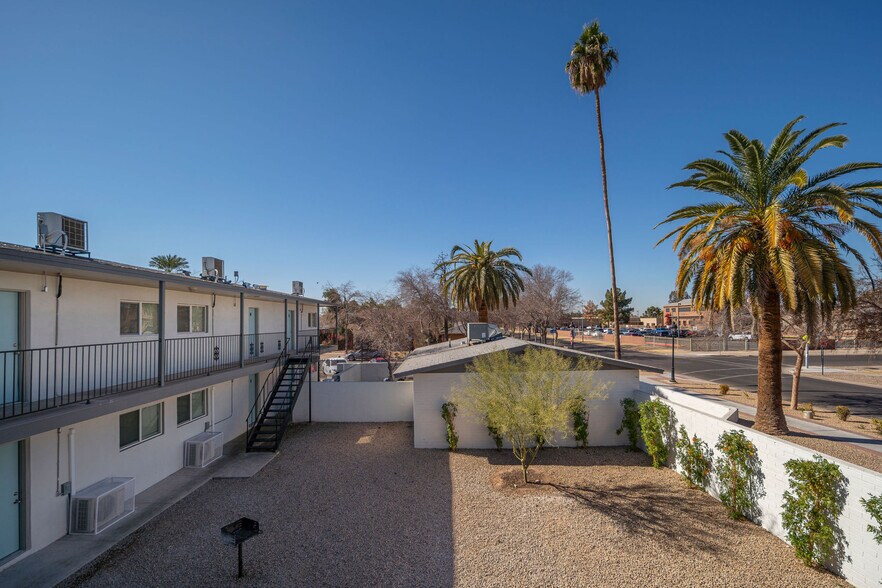 More Photos Of 5623 W Myrtle Ave, Glendale Apartments For Sale