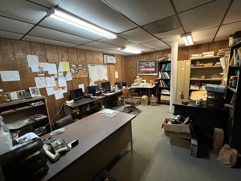 More Photos Of 2164 Guffey Rd, Irwin Supermarket For Sale