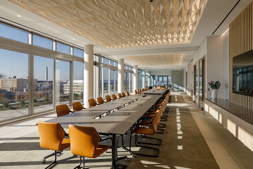 More Photos Of 1201 New York Ave NW, Washington Office For Lease