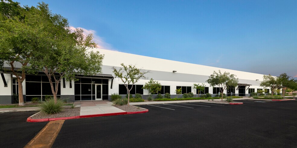 More Photos Of 15210 S 50th St, Phoenix Office For Lease