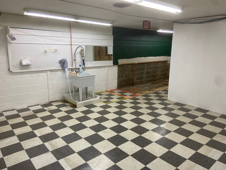 More Photos Of 5101 Plains Blvd, Amarillo Storefront For Lease