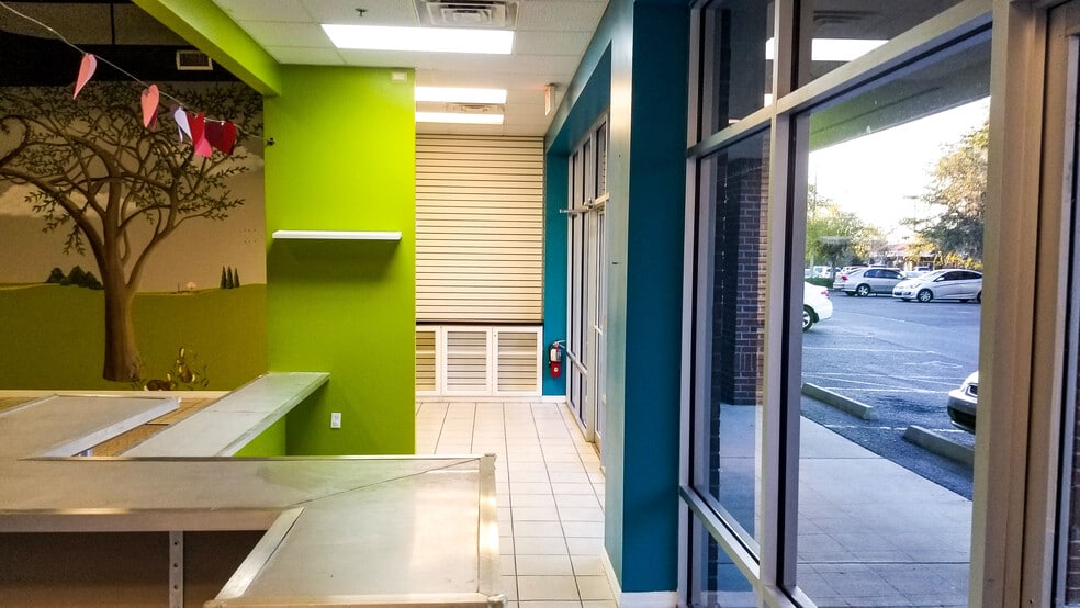 More Photos Of 3345 SW 34th St, Gainesville Freestanding For Lease