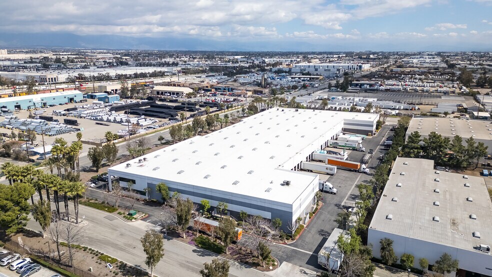 More Photos Of 10509 Business Dr, Fontana Warehouse For Lease