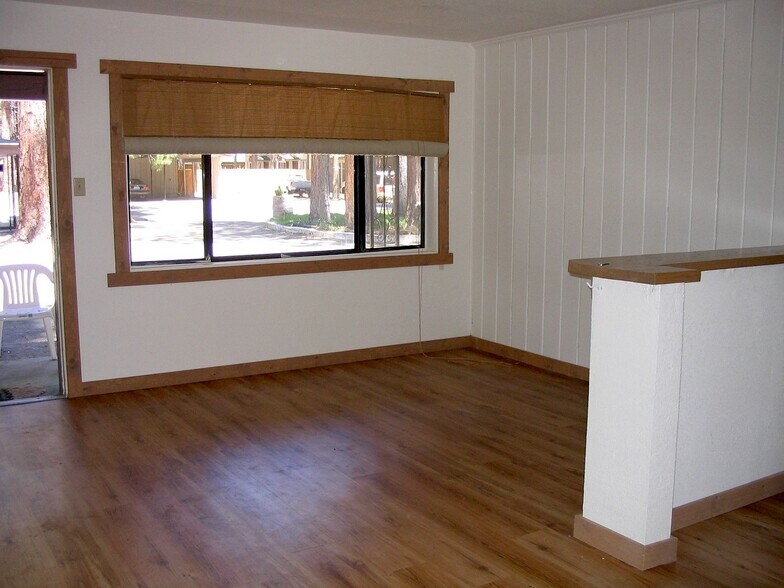 More Photos Of 920 Alameda Ave, South Lake Tahoe Apartments For Sale