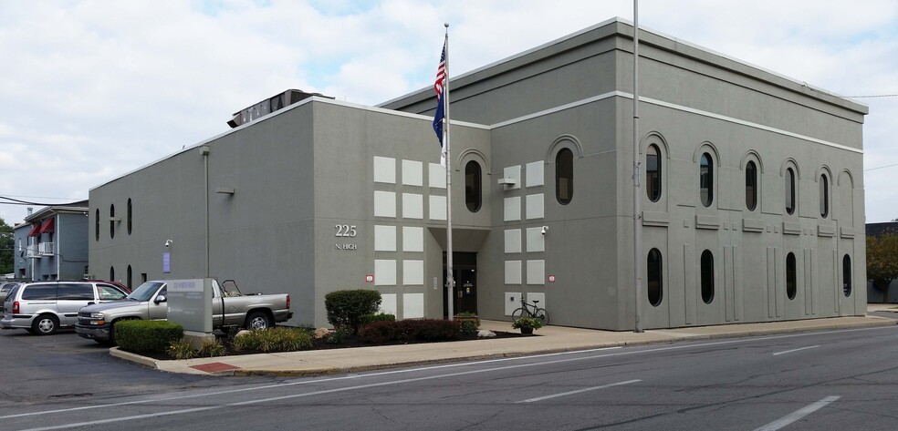 Primary Photo Of 225 N High St, Muncie Office For Lease