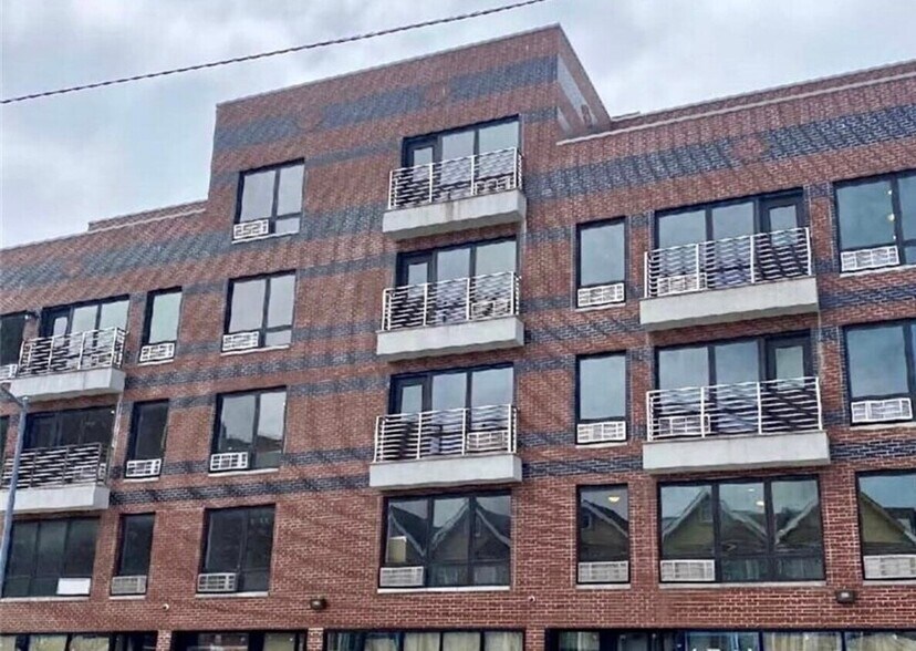 Primary Photo Of 110 Thatford Ave, Brooklyn Industrial For Lease