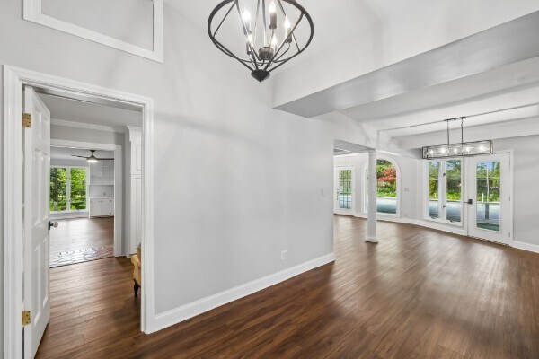 More Photos Of 728 S Spring St, Manchester Specialty For Sale