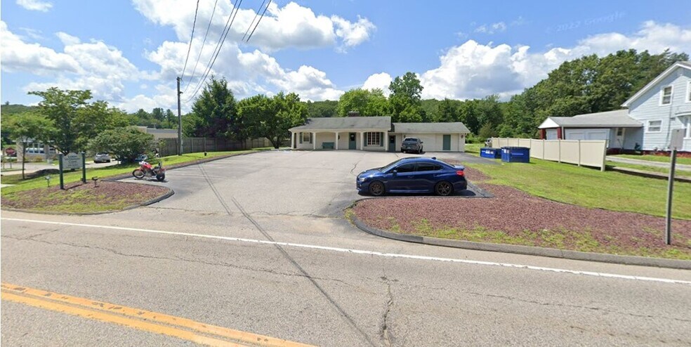 More Photos Of 91 River Rd, Lisbon Medical For Sale