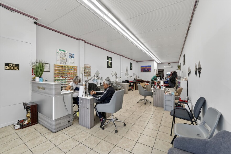 More Photos Of 7605 Marlboro Pike, Forestville General Retail For Sale
