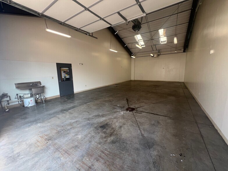 More Photos Of 255 S Cleveland Ave, Loveland Unknown For Lease