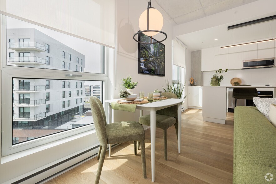 More Photos Of 5200 St De La Savane, Montréal Apartments For Lease