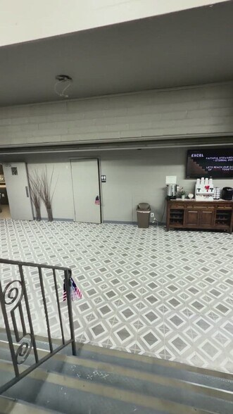 Primary Photo Of 2255 US 42, London Specialty For Lease