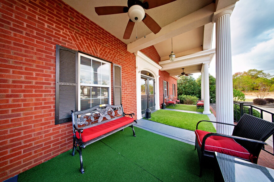 More Photos Of 128 Oakview Club Dr, Macon-Bibb Golf Course Driving Range For Sale