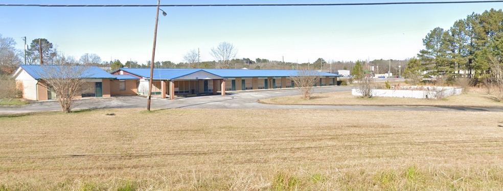 Primary Photo Of 511 Cedartown Hwy, Piedmont Hotel For Sale