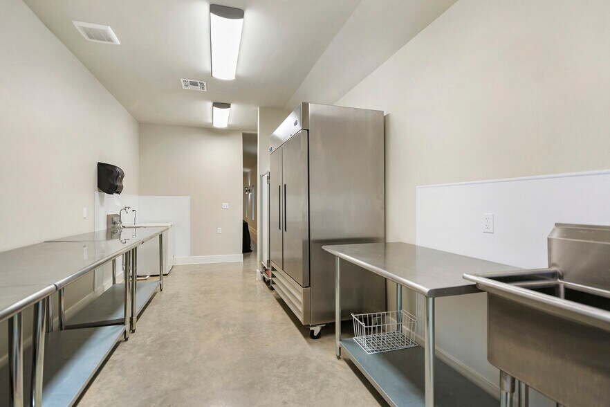 More Photos Of 601 Sandy Point Rd, Wimberley Lodge Meeting Hall For Sale