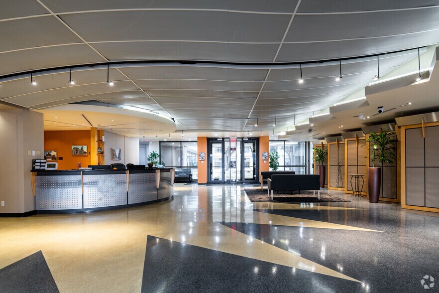 More Photos Of 300 Burnett St, Fort Worth Office For Lease