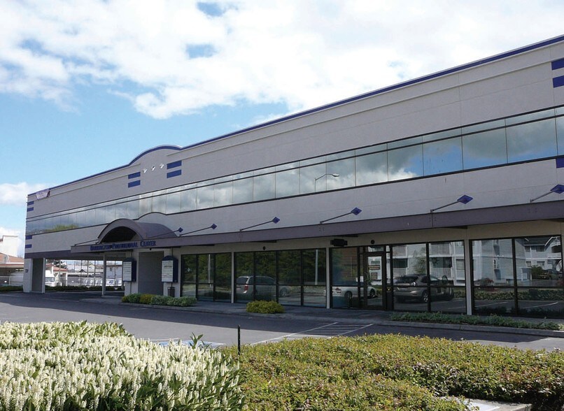 Primary Photo Of 231 SE Barrington Dr, Oak Harbor Medical For Lease