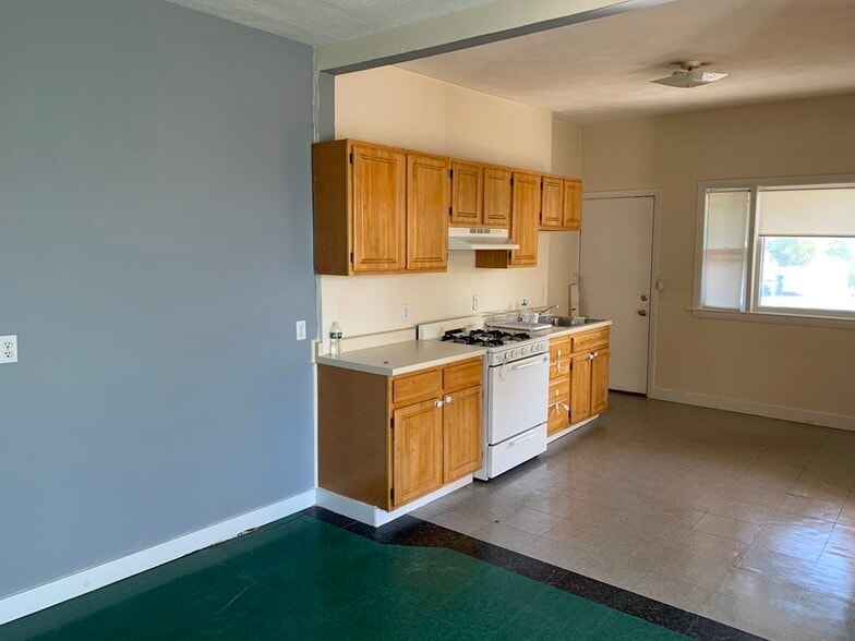 More Photos Of 252-254 Magnolia St, Dorchester Apartments For Sale