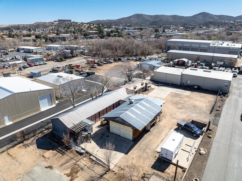 More Photos Of 495 E Z St, Prescott Showroom For Sale