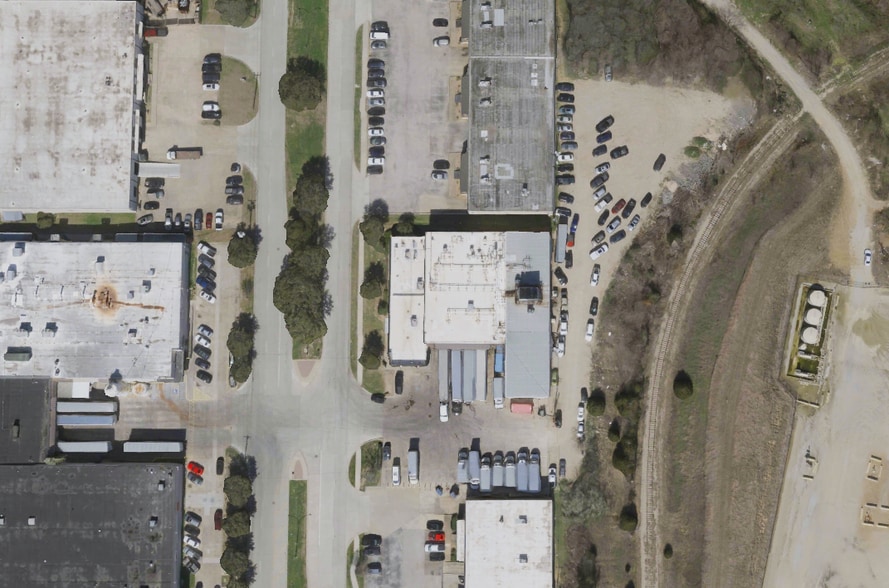 More Photos Of 730 N Great Southwest Pky, Arlington Refrigeration Cold Storage For Sale