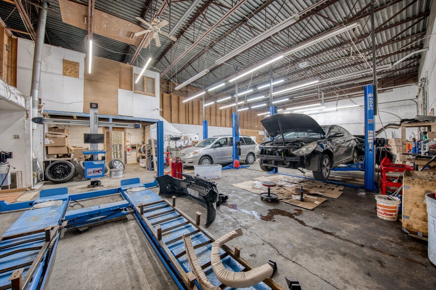 More Photos Of 1080 3rd Ave, North Versailles Warehouse For Sale