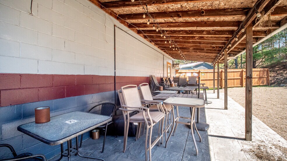 More Photos Of 2862 Route 38, Emlenton Bar For Sale