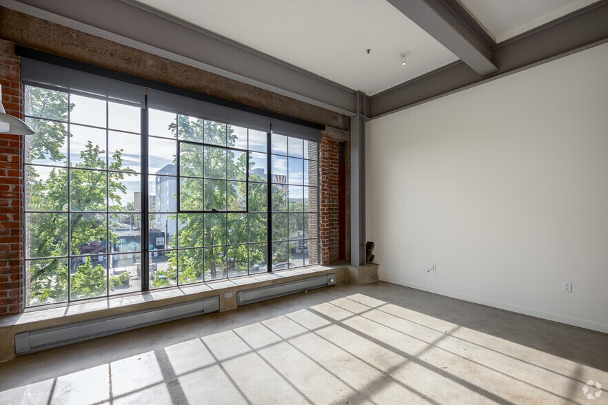 More Photos Of 1530 J St, Sacramento Apartments For Lease