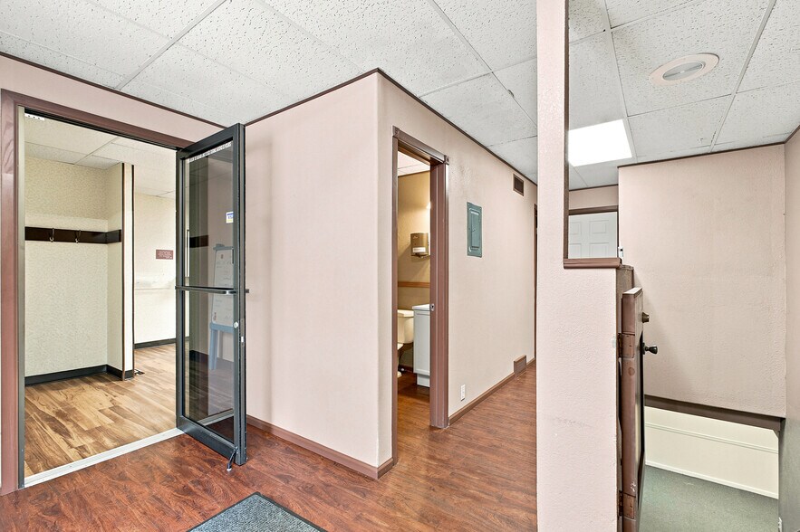 More Photos Of 40 S 6th Ave, Brighton Medical For Lease