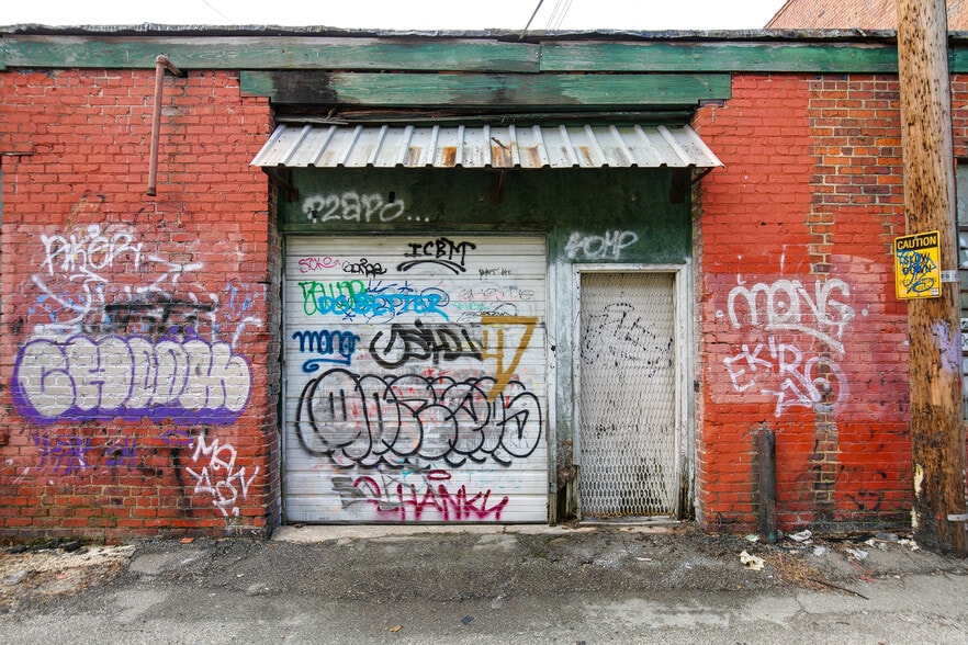 More Photos Of 304-306 Gilmer St, Richmond Manufacturing For Sale