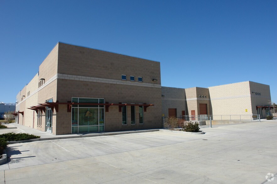 More Photos Of 3445 Airway Dr, Reno Warehouse For Lease
