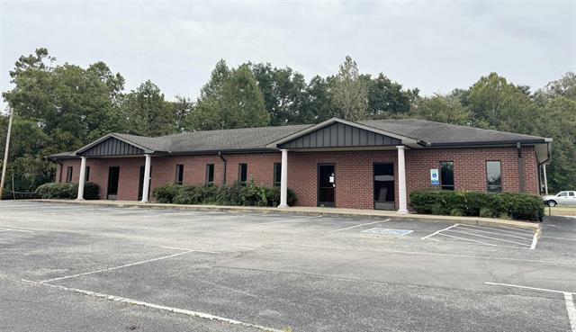 More Photos Of 301 Lake Dr, Ripley Office For Sale