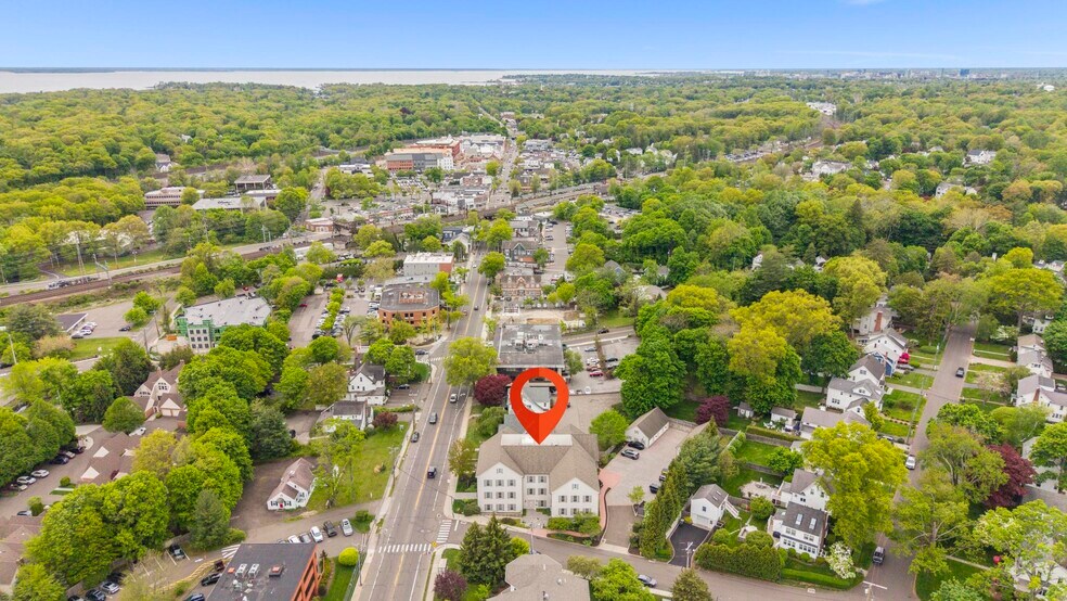 More Photos Of 745 Boston Post Rd, Darien Apartments For Sale