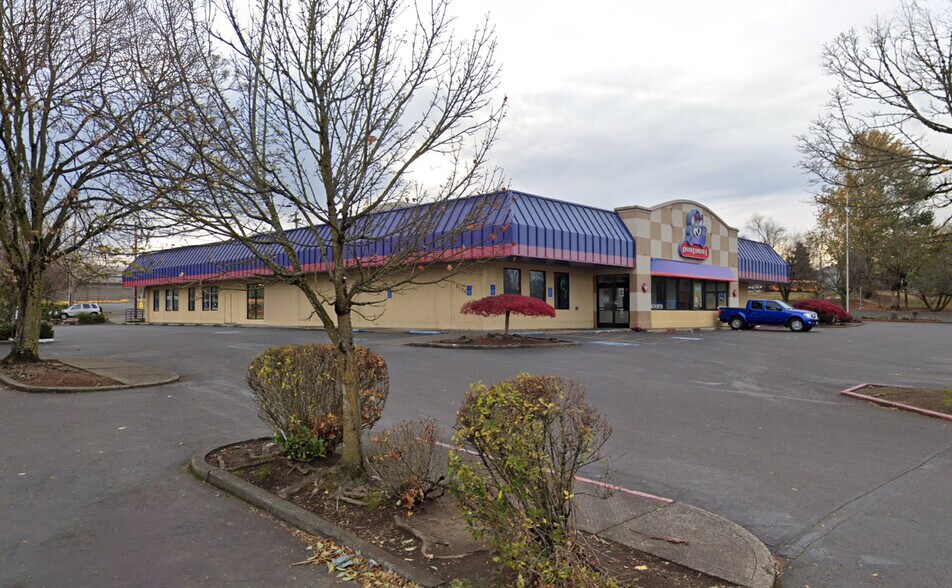 More Photos Of 9120 SE Powell Blvd, Portland Freestanding For Lease