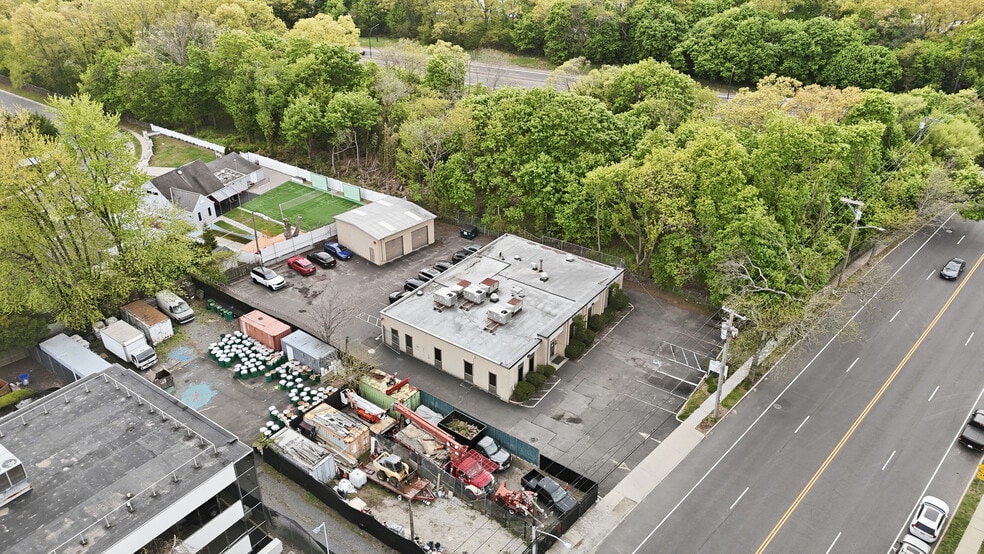 More Photos Of 123 Stewart Ave, Hicksville Medical For Sale