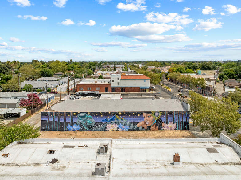 Primary Photo Of 1721 Del Paso Blvd, Sacramento Storefront Retail Office For Sale