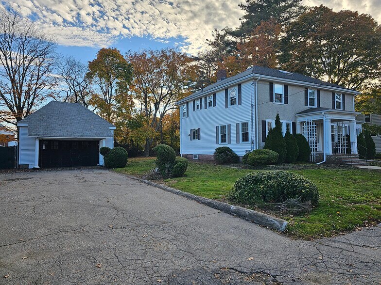 Primary Photo Of 38 Fogg Rd, Weymouth Medical For Sale