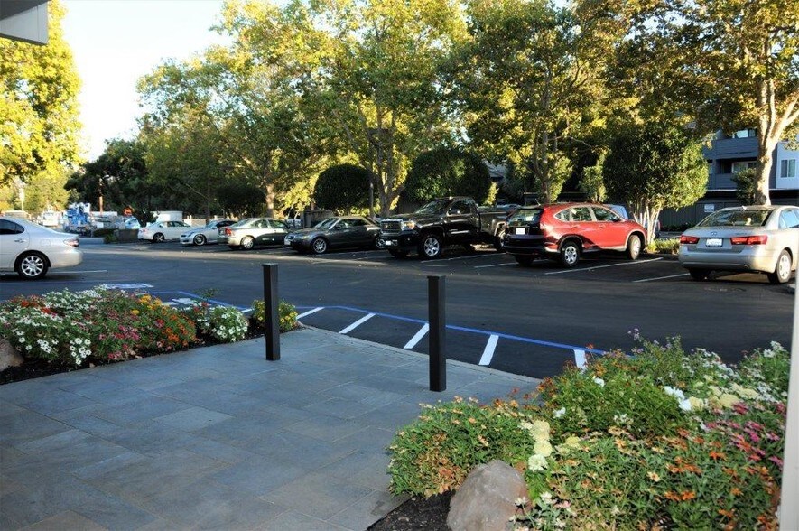 More Photos Of 1280 Boulevard Way, Walnut Creek Medical For Lease