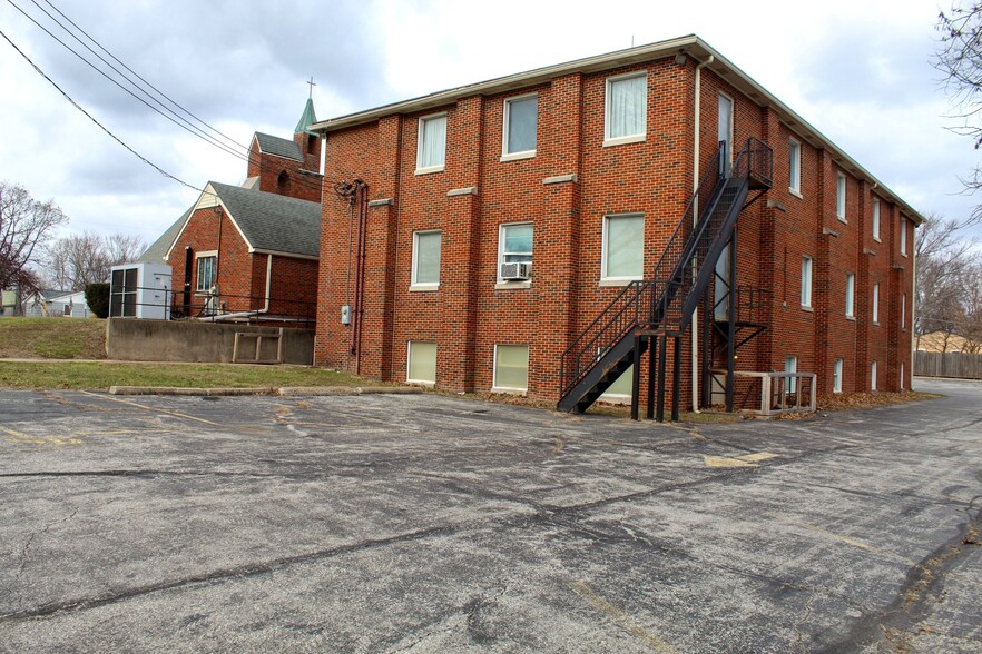 More Photos Of 12613 Grandview Rd, Grandview Religious Facility For Sale