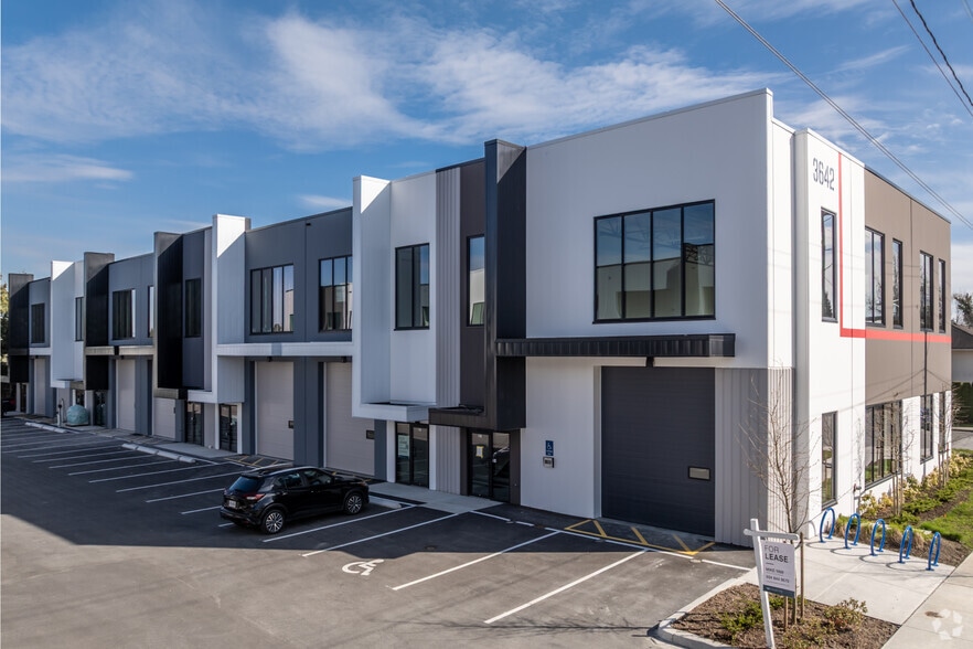 Primary Photo Of 3640 No. 4 Rd, Richmond Warehouse For Lease